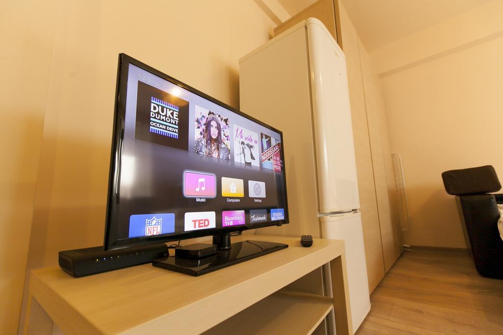 Studio 24 Apartment Яш Екстериор снимка