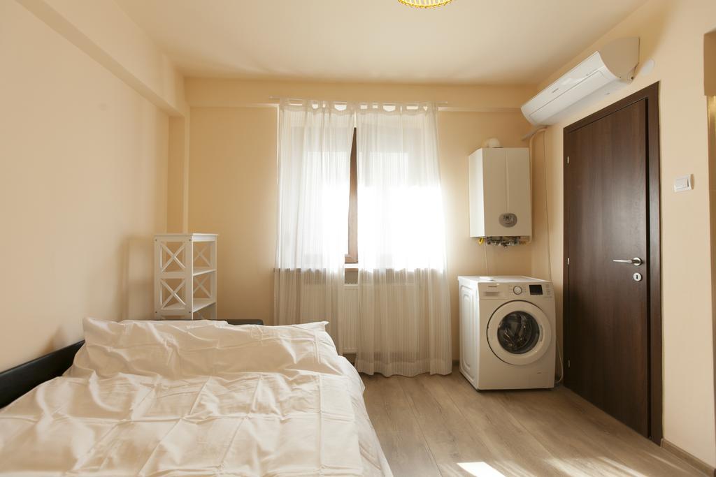 Studio 24 Apartment Яш Екстериор снимка
